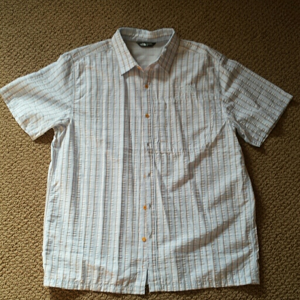 North Face short sleeve shirt